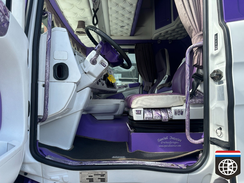 Scania R 500 B 6X2*4 PLANTS COMBI - FULL AIR - RETARDER - 2X TAILLIFT - SPECIAL INTERIOR - CONCOURSTAAT - Truk berpendingin: gambar 5 Scania R 500 B 6X2*4 PLANTS COMBI - FULL AIR - RETARDER - 2X TAILLIFT - SPECIAL INTERIOR - CONCOURSTAAT - Truk berpendingin: gambar 5