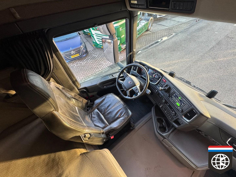 Scania R450 PTO HYDRAULIC / ALU WHEELS / RETARDER / CLEAN NL TRUCK - Tractor head: gambar 4 Scania R450 PTO HYDRAULIC / ALU WHEELS / RETARDER / CLEAN NL TRUCK - Tractor head: gambar 4