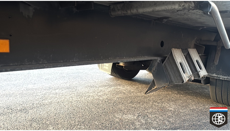 Van Eck UT-3 AIR FREIGHT - VOLUME MULTI TEMP - DATALOG - 3x BPW 1x LIFT - Semi-trailer berpendingin: gambar 5 Van Eck UT-3 AIR FREIGHT - VOLUME MULTI TEMP - DATALOG - 3x BPW 1x LIFT - Semi-trailer berpendingin: gambar 5