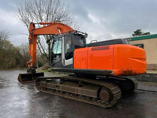 Hitachi ZX250LC-3 - ZX 250 LC - ZX250 - Ekskavator: gambar 2 Hitachi ZX250LC-3 - ZX 250 LC - ZX250 - Ekskavator: gambar 2