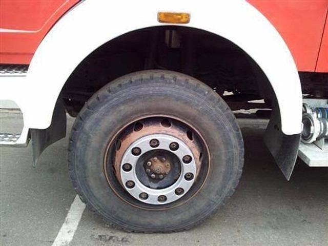 Mercedes-Benz 1019 AF 36 - Truk pemadam kebakaran: gambar 5 Mercedes-Benz 1019 AF 36 - Truk pemadam kebakaran: gambar 5