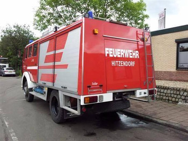 Mercedes-Benz 1019 AF 36 - Truk pemadam kebakaran: gambar 4 Mercedes-Benz 1019 AF 36 - Truk pemadam kebakaran: gambar 4