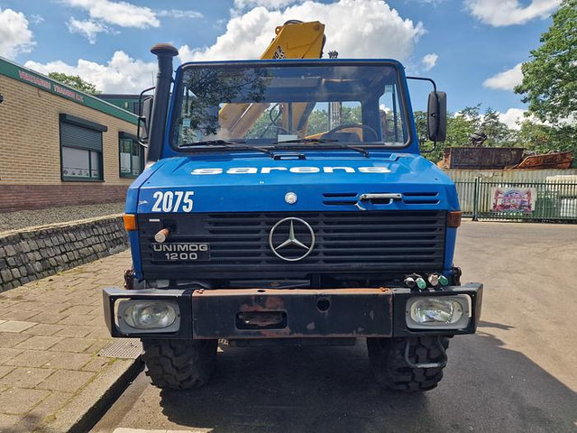 Mercedes-Benz U 1200 4X4 - Truk derek: gambar 3 Mercedes-Benz U 1200 4X4 - Truk derek: gambar 3