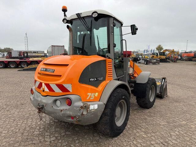 Atlas AR75e, Hydr. S.W.S., 4+1 Schaufel, Palettengabel - Wheel loader: gambar 5 Atlas AR75e, Hydr. S.W.S., 4+1 Schaufel, Palettengabel - Wheel loader: gambar 5