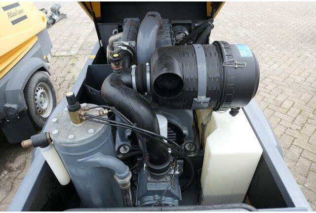 Kompresor udara Atlas-Copco XAS 67, Kompressor, Deutz, Wenig Std., TOP: gambar 11 Kompresor udara Atlas-Copco XAS 67, Kompressor, Deutz, Wenig Std., TOP: gambar 11