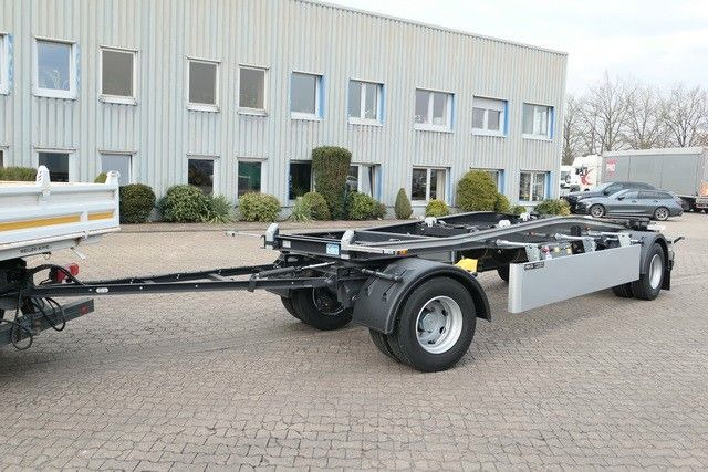 HKM G 18 SZL 5.2, Schlitten, Zwillingsbereifung, LED - Trailer lewati: gambar 2 HKM G 18 SZL 5.2, Schlitten, Zwillingsbereifung, LED - Trailer lewati: gambar 2