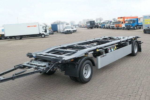 HKM K 18 ZL 5.0, Kombi, Absetz/Abrollcontainer - Trailer lewati: gambar 2 HKM K 18 ZL 5.0, Kombi, Absetz/Abrollcontainer - Trailer lewati: gambar 2
