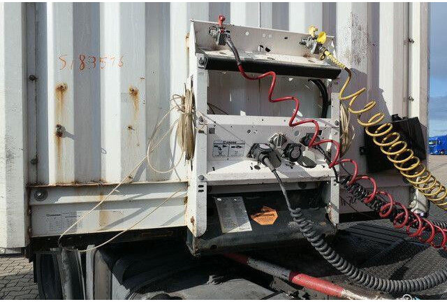 Krone SD, Edscha, Schiebeplane, Zurrösen, Luftfederung - Semi-trailer dengan terpal samping: gambar 5 Krone SD, Edscha, Schiebeplane, Zurrösen, Luftfederung - Semi-trailer dengan terpal samping: gambar 5