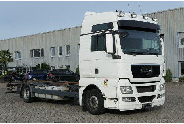 MAN 18.440 TGX 4x2, XXL, BDF, Standklima,Schlafliege - Truk sasis: gambar 4 MAN 18.440 TGX 4x2, XXL, BDF, Standklima,Schlafliege - Truk sasis: gambar 4