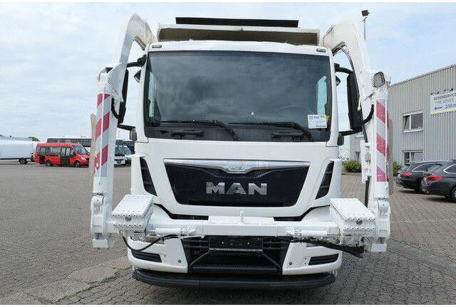 MAN 26.320 TGS BL 6x2, Überkopflader/Frontlader, AC - Truk sampah: gambar 2 MAN 26.320 TGS BL 6x2, Überkopflader/Frontlader, AC - Truk sampah: gambar 2