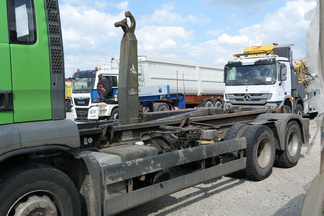 MAN 26.390 TGA BL 6x4, VDL S-21 6200, Klima, Luftfe. - Hook lift: gambar 4 MAN 26.390 TGA BL 6x4, VDL S-21 6200, Klima, Luftfe. - Hook lift: gambar 4