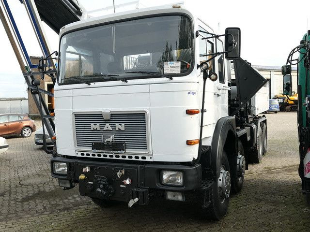 MAN 34.440 8x8, Allrad, Kran, 2x Seilwinde, 2x AHK - Truk flatbed, Truk derek: gambar 5 MAN 34.440 8x8, Allrad, Kran, 2x Seilwinde, 2x AHK - Truk flatbed, Truk derek: gambar 5