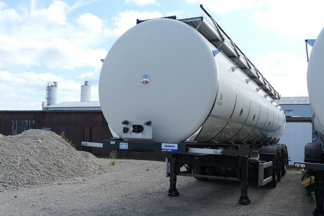 Menci SA 105, isoliert, 32m³, 4 Kammern, Alu-Felgen - Semi-trailer tangki: gambar 4 Menci SA 105, isoliert, 32m³, 4 Kammern, Alu-Felgen - Semi-trailer tangki: gambar 4