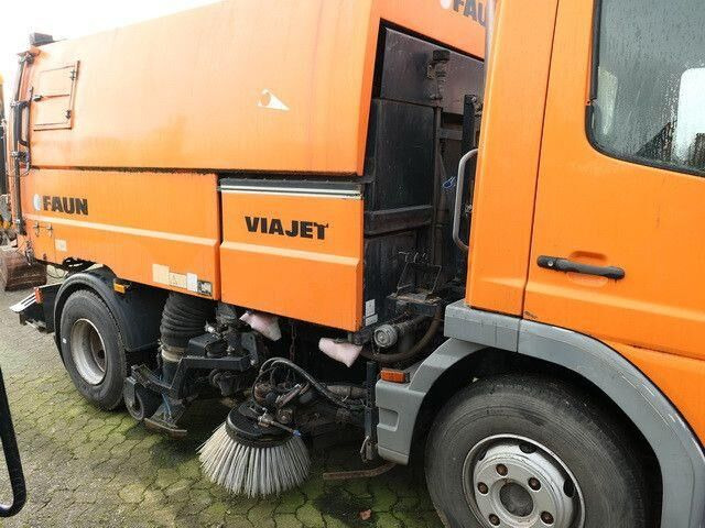Mercedes-Benz 1018 Atego 4x2, Faun Viatec, Viajet 5R, Klima - Penyapu jalan: gambar 2 Mercedes-Benz 1018 Atego 4x2, Faun Viatec, Viajet 5R, Klima - Penyapu jalan: gambar 2
