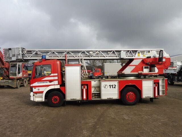 Mercedes-Benz 1528 ATEGO 4x2, Drehleiter DL23-12, Metz, 30m - Truk pemadam kebakaran: gambar 2 Mercedes-Benz 1528 ATEGO 4x2, Drehleiter DL23-12, Metz, 30m - Truk pemadam kebakaran: gambar 2