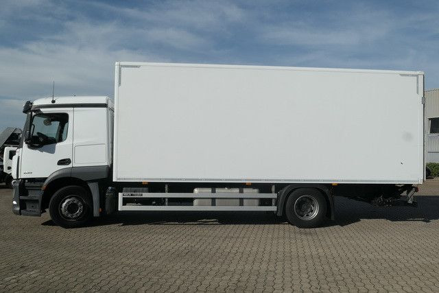 Mercedes-Benz 1833 L Actros 4x2, LBW, AHK, 7.340mm lang, Klima - Truk box: gambar 5 Mercedes-Benz 1833 L Actros 4x2, LBW, AHK, 7.340mm lang, Klima - Truk box: gambar 5