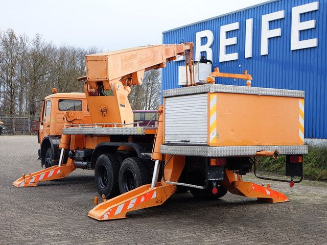 Mercedes-Benz 2222 6x4, Ruthmann, 28m³, 3. Sitz, Blattfederung - Platform udara yang dipasang di truk: gambar 5 Mercedes-Benz 2222 6x4, Ruthmann, 28m³, 3. Sitz, Blattfederung - Platform udara yang dipasang di truk: gambar 5