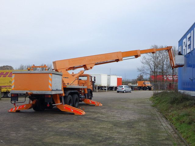 Mercedes-Benz 2222 6x4, Ruthmann, 28m³, 3. Sitz, Blattfederung - Platform udara yang dipasang di truk: gambar 4 Mercedes-Benz 2222 6x4, Ruthmann, 28m³, 3. Sitz, Blattfederung - Platform udara yang dipasang di truk: gambar 4