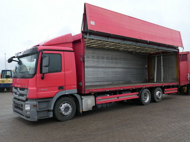Mercedes-Benz 2541 L NR Actros 6x2, Schwenkwand, Klima, Lift - Truk minuman: gambar 2 Mercedes-Benz 2541 L NR Actros 6x2, Schwenkwand, Klima, Lift - Truk minuman: gambar 2