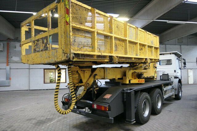 Mercedes-Benz 2628 K/6x4/Arbeitsbühne/Tunnel/Funk/Kompressor - Platform udara yang dipasang di truk: gambar 4 Mercedes-Benz 2628 K/6x4/Arbeitsbühne/Tunnel/Funk/Kompressor - Platform udara yang dipasang di truk: gambar 4