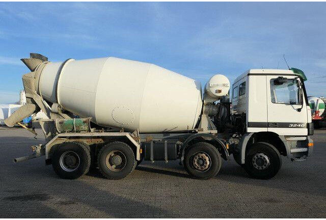 Mercedes-Benz 3240 B Actros 8x4, Liebherr HTM904, 9m³ - Truk pengaduk beton: gambar 2 Mercedes-Benz 3240 B Actros 8x4, Liebherr HTM904, 9m³ - Truk pengaduk beton: gambar 2