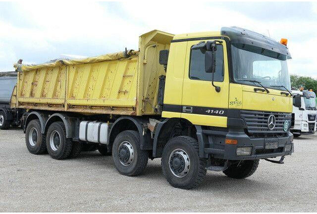 Mercedes-Benz 4140 AK Actros, Allrad, alter Tacho, 4x am Lager - Truk jungkit: gambar 4 Mercedes-Benz 4140 AK Actros, Allrad, alter Tacho, 4x am Lager - Truk jungkit: gambar 4