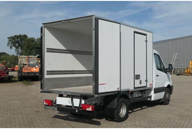 Mercedes-Benz 516 CDI Sprinter 4x2, Thermo King, Kiesling - Truk berpendingin: gambar 4 Mercedes-Benz 516 CDI Sprinter 4x2, Thermo King, Kiesling - Truk berpendingin: gambar 4