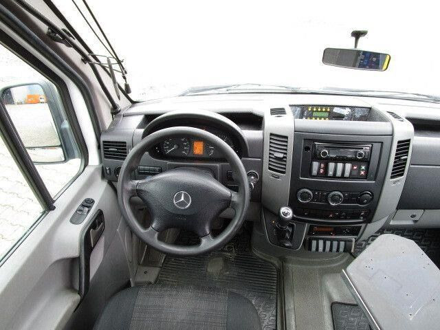 Mercedes-Benz 516 CDI Sprinter, Euro 6, 17 Sitze, Aut., Rampe - Bus mini, Van penumpang: gambar 4 Mercedes-Benz 516 CDI Sprinter, Euro 6, 17 Sitze, Aut., Rampe - Bus mini, Van penumpang: gambar 4