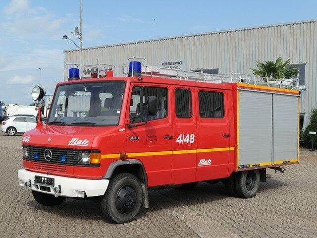 Mercedes-Benz 814 D/Feuerwehr/Metz/Wassertank/Pumpe - Truk pemadam kebakaran: gambar 4 Mercedes-Benz 814 D/Feuerwehr/Metz/Wassertank/Pumpe - Truk pemadam kebakaran: gambar 4