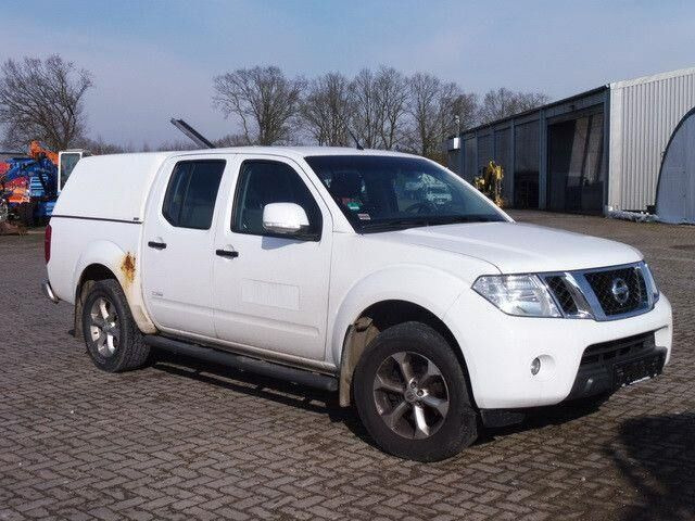Nissan Navara 2.5 Tdi 4x4, DOKA, Pickup, Klima, AHK - Van flatbed: gambar 3 Nissan Navara 2.5 Tdi 4x4, DOKA, Pickup, Klima, AHK - Van flatbed: gambar 3