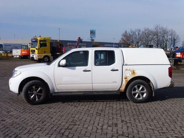 Nissan Navara 2.5 Tdi 4x4, DOKA, Pickup, Klima, AHK - Van flatbed: gambar 2 Nissan Navara 2.5 Tdi 4x4, DOKA, Pickup, Klima, AHK - Van flatbed: gambar 2