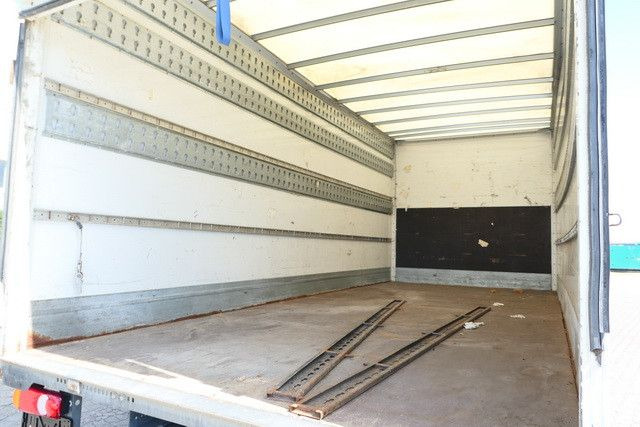 Renault Midlum 220 4x2, LBW, AHK, 6.100mm lang, Klima - Van box: gambar 4 Renault Midlum 220 4x2, LBW, AHK, 6.100mm lang, Klima - Van box: gambar 4