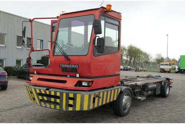 Terberg BC 182, Wechselbrücken, Sattelkupplung - Truk sasis: gambar 4 Terberg BC 182, Wechselbrücken, Sattelkupplung - Truk sasis: gambar 4