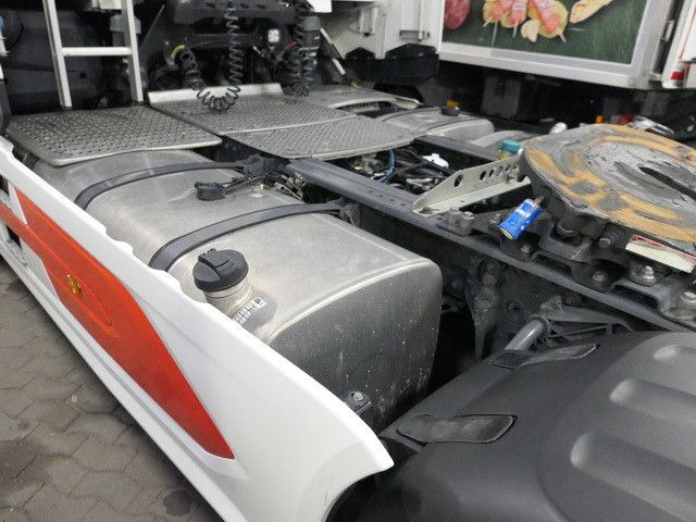 DAF XG 530 FT 4x2, Hydr., Klima, Alu-Felgen,Intarder - Tractor head: gambar 5 DAF XG 530 FT 4x2, Hydr., Klima, Alu-Felgen,Intarder - Tractor head: gambar 5