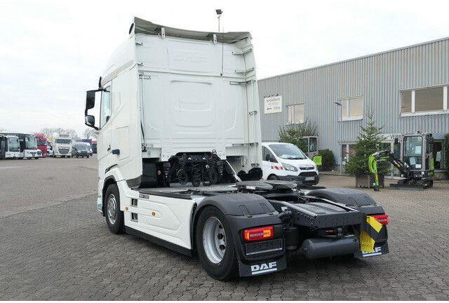 DAF XG 530 FT 4x2, Intarder, 2x Tank, Standklima - Tractor head: gambar 3 DAF XG 530 FT 4x2, Intarder, 2x Tank, Standklima - Tractor head: gambar 3