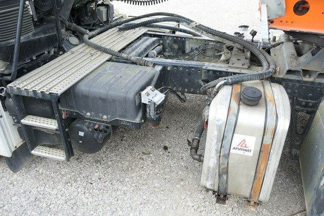 MAN 18.460 TGS 4x2, Intarder, Hydr., Schlafliege, AC - Tractor head: gambar 5 MAN 18.460 TGS 4x2, Intarder, Hydr., Schlafliege, AC - Tractor head: gambar 5