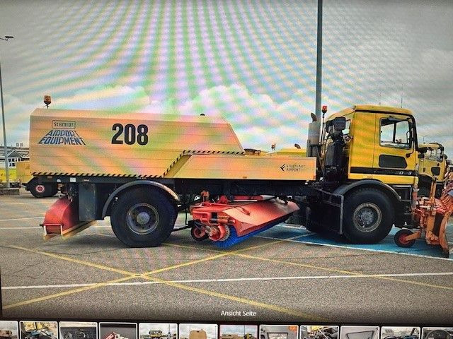 Mercedes-Benz 2035 AK Actros 4x4, Kehrmaschine Schmidt, Allrad - Truk: gambar 2 Mercedes-Benz 2035 AK Actros 4x4, Kehrmaschine Schmidt, Allrad - Truk: gambar 2