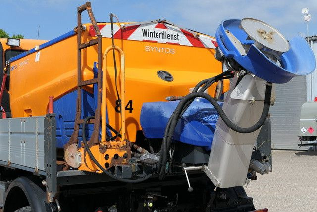 Unimog U 300 4x4, Schmidt, Streuer, Schild, Klima,27tkm - Van pengiriman: gambar 5 Unimog U 300 4x4, Schmidt, Streuer, Schild, Klima,27tkm - Van pengiriman: gambar 5
