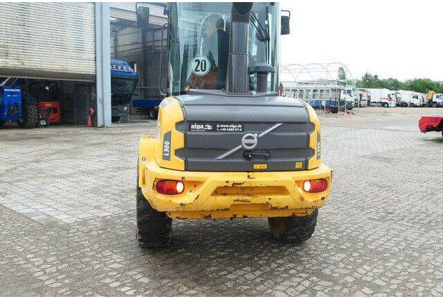Volvo L30G, 4+1 Schaufel, Palettengabel, Hydr. S.W.S. - Wheel loader: gambar 4 Volvo L30G, 4+1 Schaufel, Palettengabel, Hydr. S.W.S. - Wheel loader: gambar 4