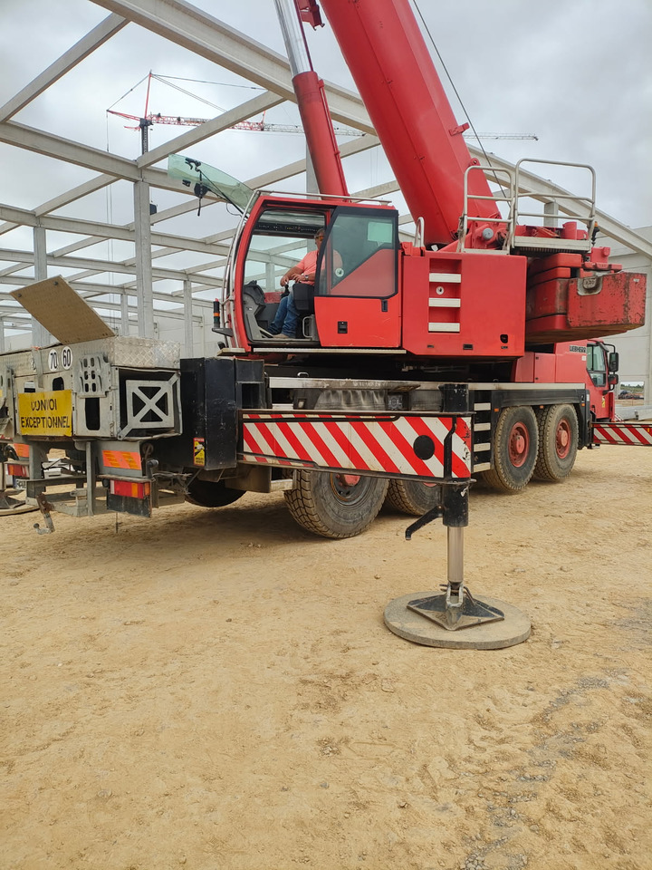 LIEBHERR LTM 1090 - Derek bergerak: gambar 1 LIEBHERR LTM 1090 - Derek bergerak: gambar 1