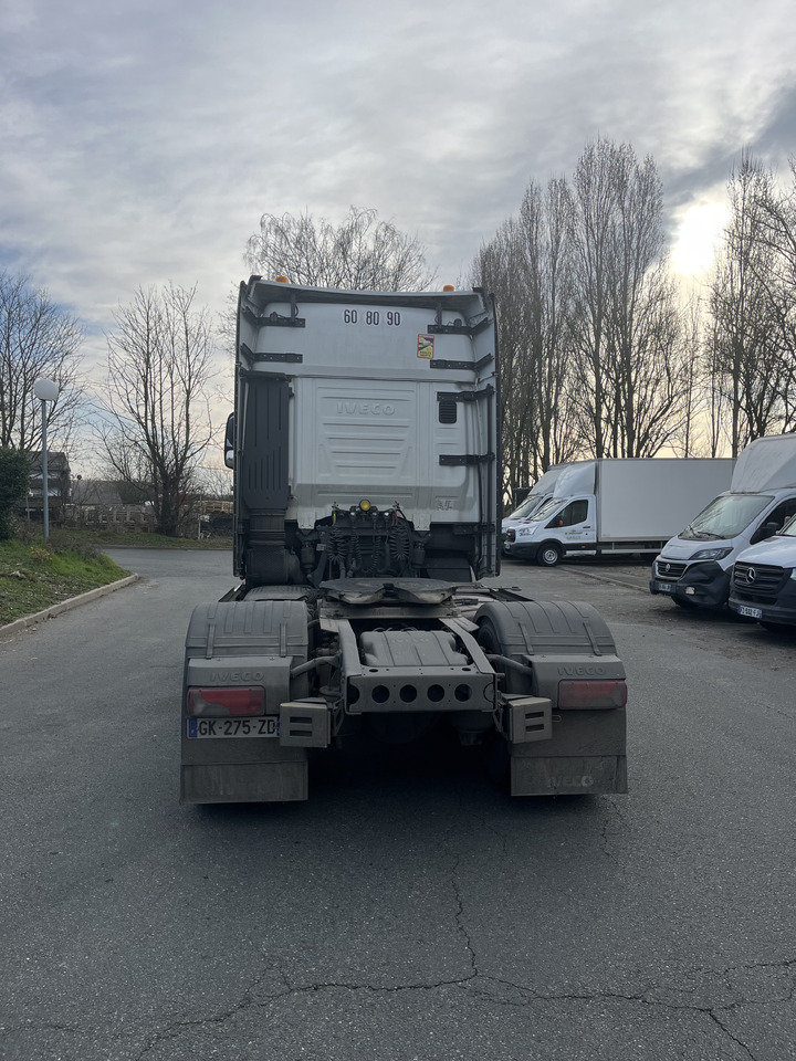 Iveco Saway 530 - Tractor head: gambar 2 Iveco Saway 530 - Tractor head: gambar 2