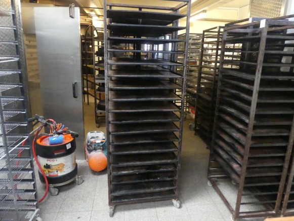 3 Chariots de four avec platine 60x40 cm - Peralatan bakery: gambar 1 3 Chariots de four avec platine 60x40 cm - Peralatan bakery: gambar 1