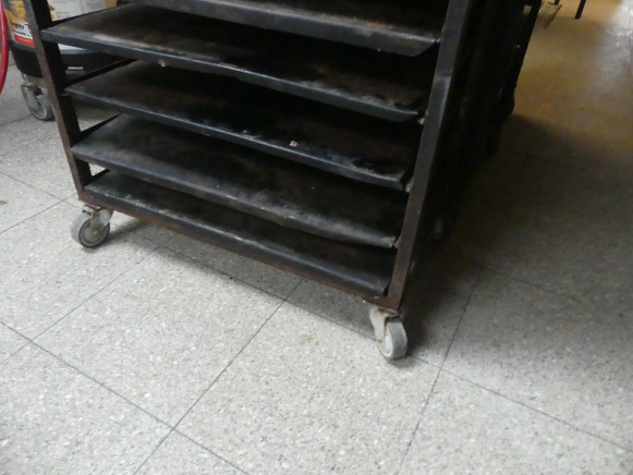 3 Chariots de four avec platine 60x40 cm - Peralatan bakery: gambar 5 3 Chariots de four avec platine 60x40 cm - Peralatan bakery: gambar 5