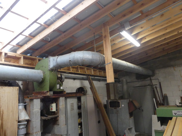 Peralatan HVAC Aspiration d'atelier marque et modèle illisible: gambar 1