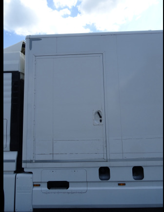 Camion MAN TGX26.400 (2009-731.695 km-VIN:WMA21XZZ7AW137860) - Truk box: gambar 5 Camion MAN TGX26.400 (2009-731.695 km-VIN:WMA21XZZ7AW137860) - Truk box: gambar 5