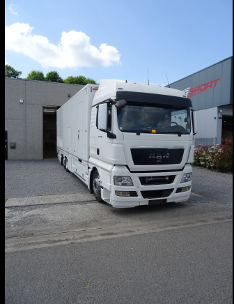 Camion MAN TGX26.400 (2009-731.695 km-VIN:WMA21XZZ7AW137860) - Truk box: gambar 1 Camion MAN TGX26.400 (2009-731.695 km-VIN:WMA21XZZ7AW137860) - Truk box: gambar 1
