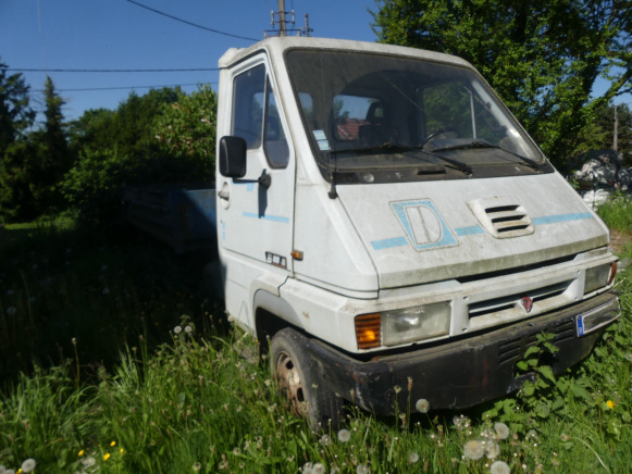 Camion benne Renault Master B80 - Truk jungkit: gambar 2 Camion benne Renault Master B80 - Truk jungkit: gambar 2