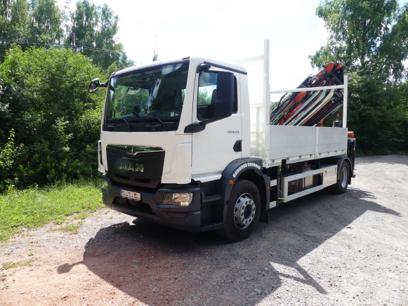 Camion plateau ridelle avec grue MAN TGM18,250 (2022-3.278 km) - Truk flatbed, Truk derek: gambar 1 Camion plateau ridelle avec grue MAN TGM18,250 (2022-3.278 km) - Truk flatbed, Truk derek: gambar 1