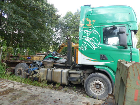 Camion porte container Scania 164 G (2002-900.000 km) - Hook lift: gambar 2 Camion porte container Scania 164 G (2002-900.000 km) - Hook lift: gambar 2