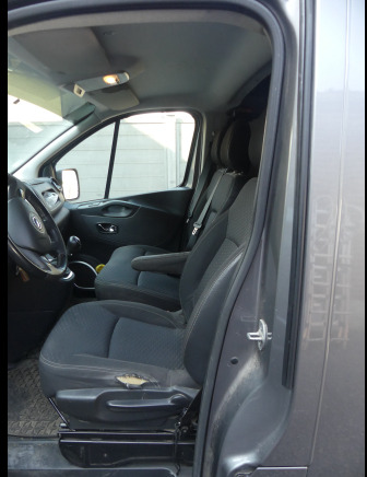 Camionnette Opel Vivaro (2018-122.114 km-VIN:WOVF7G60XJV634111) - Mobil: gambar 5 Camionnette Opel Vivaro (2018-122.114 km-VIN:WOVF7G60XJV634111) - Mobil: gambar 5